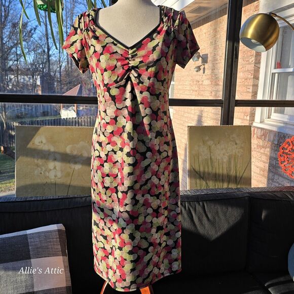 Red Green Black Rabbit Rabbit Rabbit Polka Dot VNeck Short Sleeve Long Dress 8 - Picture 1 of 6